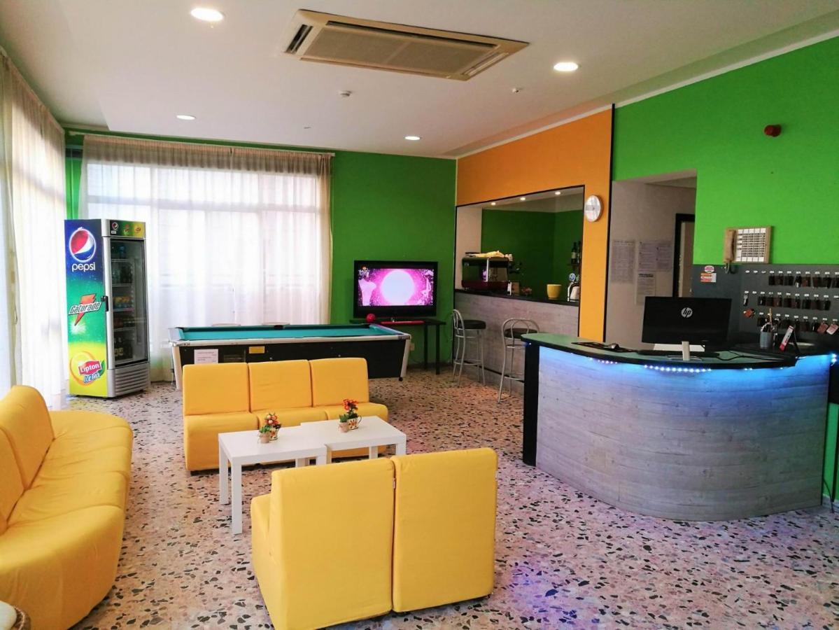 Hotel Berna Rimini Esterno foto