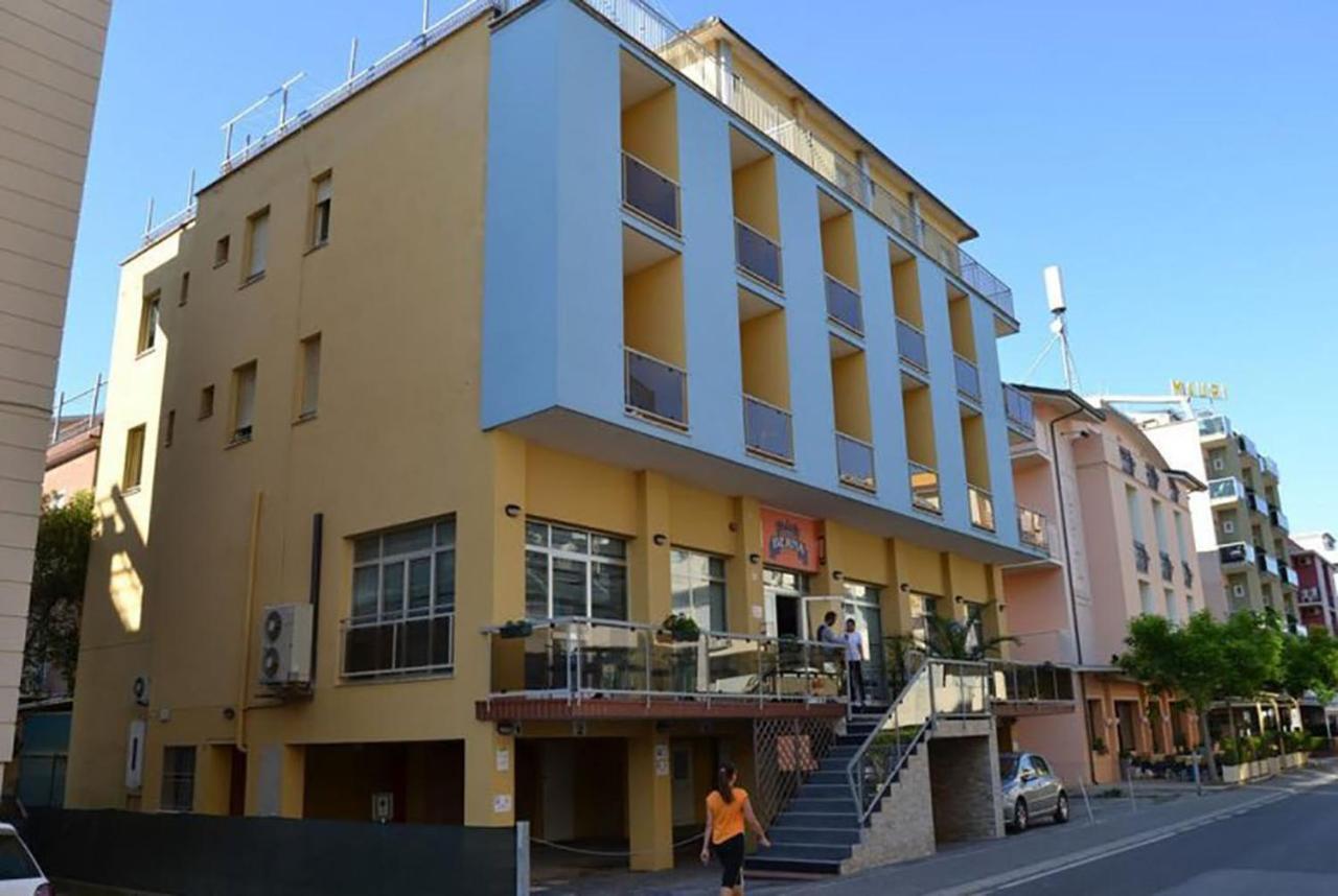 Hotel Berna Rimini Esterno foto