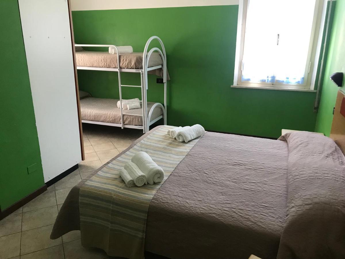 Hotel Berna Rimini Esterno foto